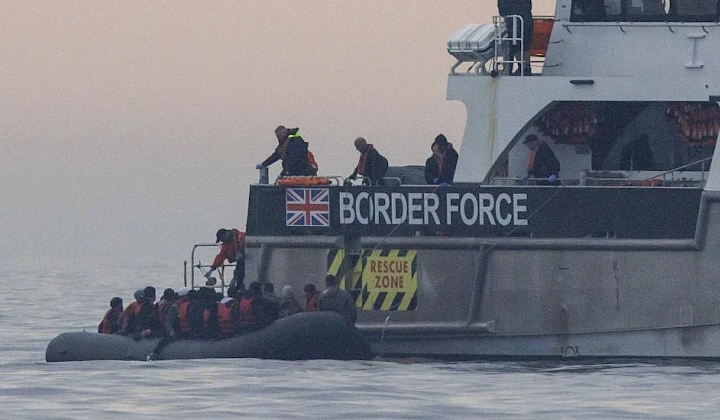 Deportovani Albanci nalaze nove rute za povratak u Britaniju