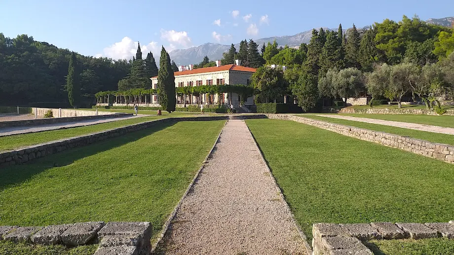 Park Miločer u blizini Svetog Stefana. Foto: Europa Nostra