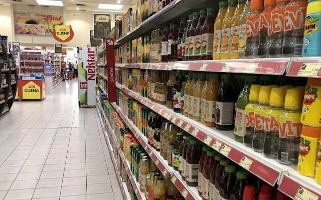 Vlada predlaže uvođenje akciza i na sokove