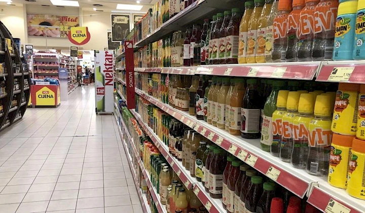 Vlada predlaže uvođenje akciza i na sokove