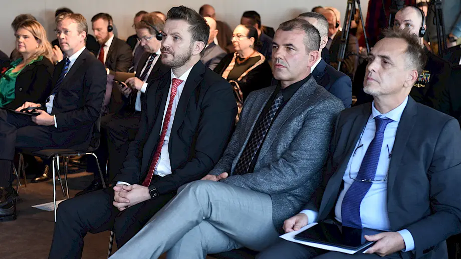 Ministar javne uprave Maraš Dukaj na Konferenciji o sajber bezbijednosti u Podgorici. Foto: Vlada Crne Gore