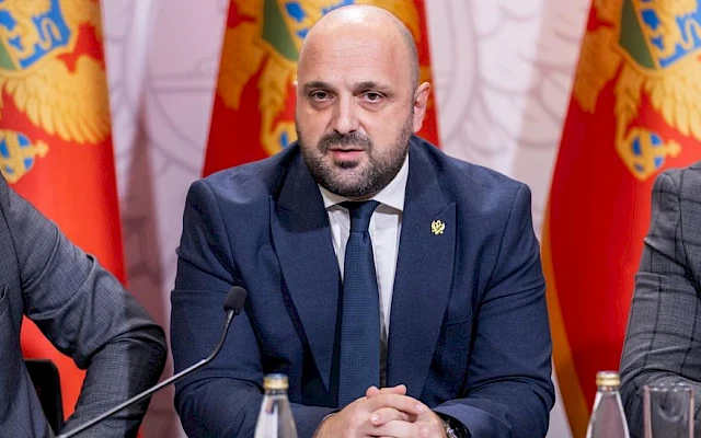 Božović odlučio o izručenju Do Kvona