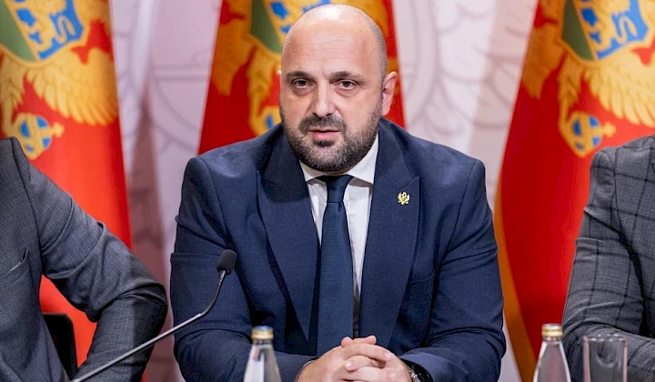 Božović odlučio o izručenju Do Kvona