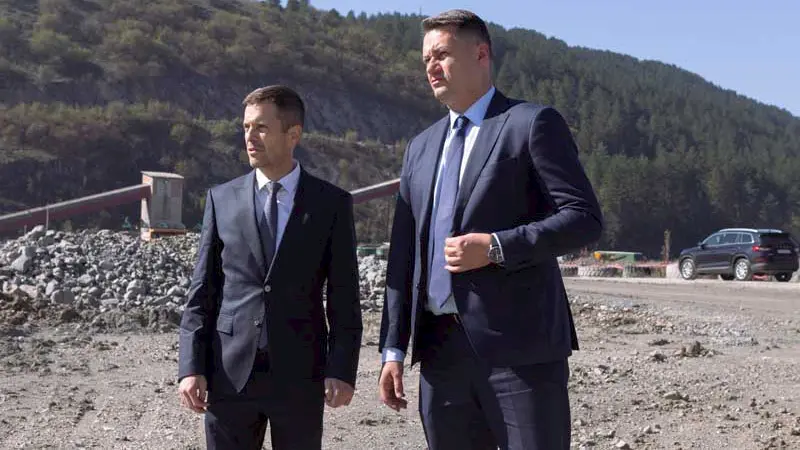 Ministar rudarstva Saša Mujović (L) i Laković (D) tokom posjete Rudniku uglja. Foto: Rudnik uglja Pljevlja