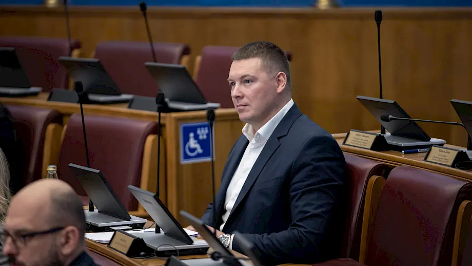 Poslanik građanskog pokreta URA, Filip Adžić. Foto: Skupština Crne Gore