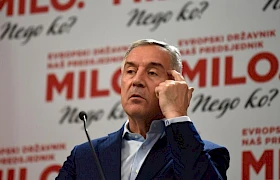 Đukanović nije prijavio karticu u "Atlas banci"