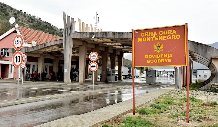 Migranti za prelazak granice plaćaju 411 eura
