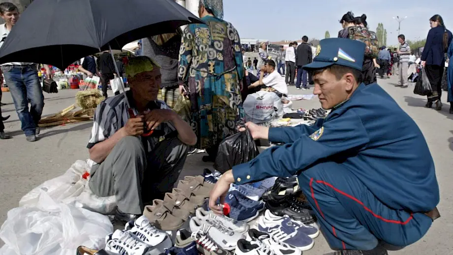Pijaca u Taškentu, Uzbekistan. Foto: EPA/SERGEI CHIRIKOV