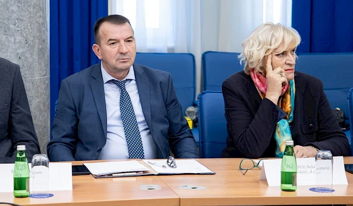 Zapošljavali bez oglasa, Vladu nisu pitali za koeficijente