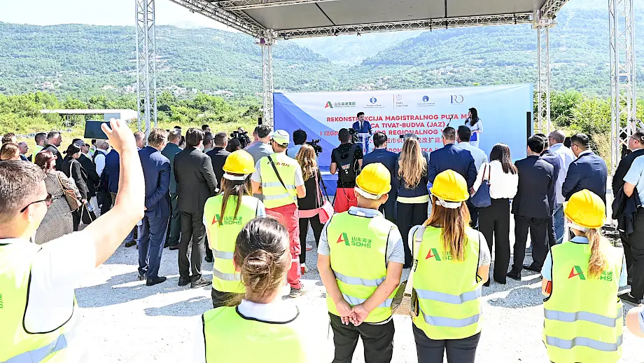 Početak radova na rekonstrukciji puta Jaz-Tivat. Foto: Vlada Crne Gore