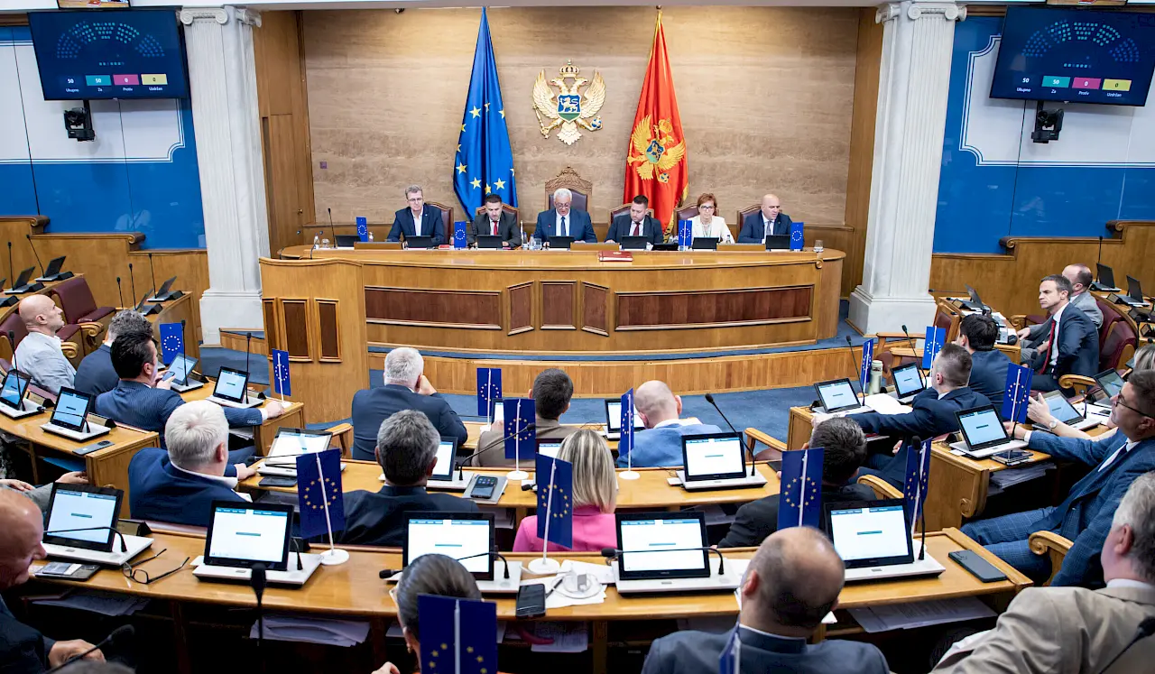 Vladajuća većina povukla predlog zakona o ANB-u. Skupština Crne Gore