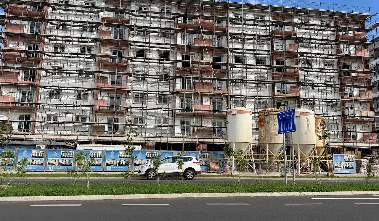Novogradnja u Podgorici. Foto: BIRN