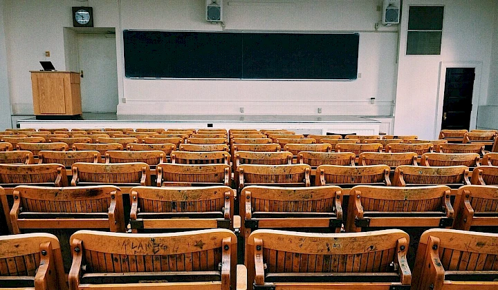 Digitalne finansije i kriptovalute u obrazovnom sistemu Crne Gore: stanje, izazovi i mogućnosti za razvoj finansijske pismenosti