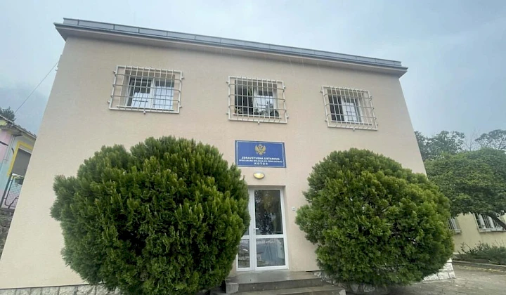 Više pacijenata nego kreveta u bolnici u Dobroti
