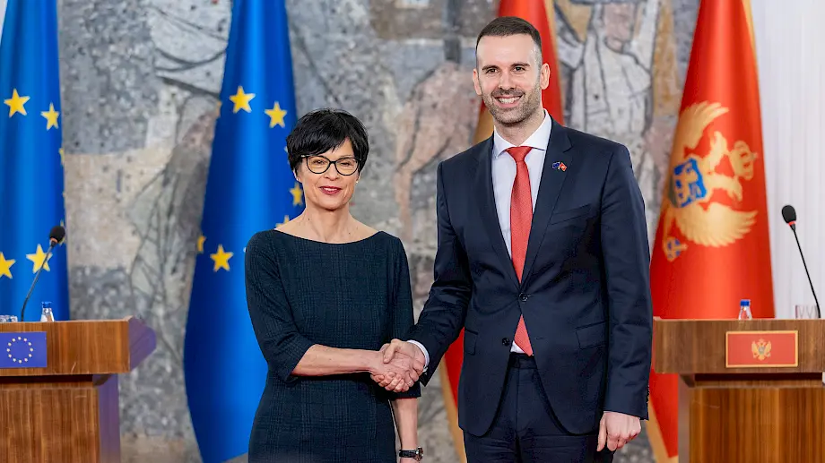 Evropska komesarka za proširenje Marta Kos i crnogorski premijer Milojko Spajić. Foto: Vlada Crne Gore