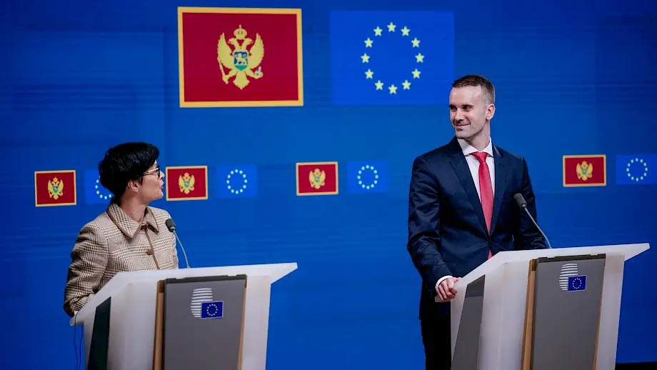 Evropska komesarka za proširenje Marta Kos i crnogorski premijer Milojko Spajić. Foto: Vlada Crne Gore